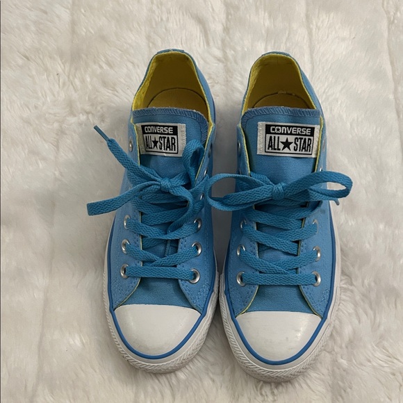 Converse Sky Blue Sneakers - Picture 1 of 5